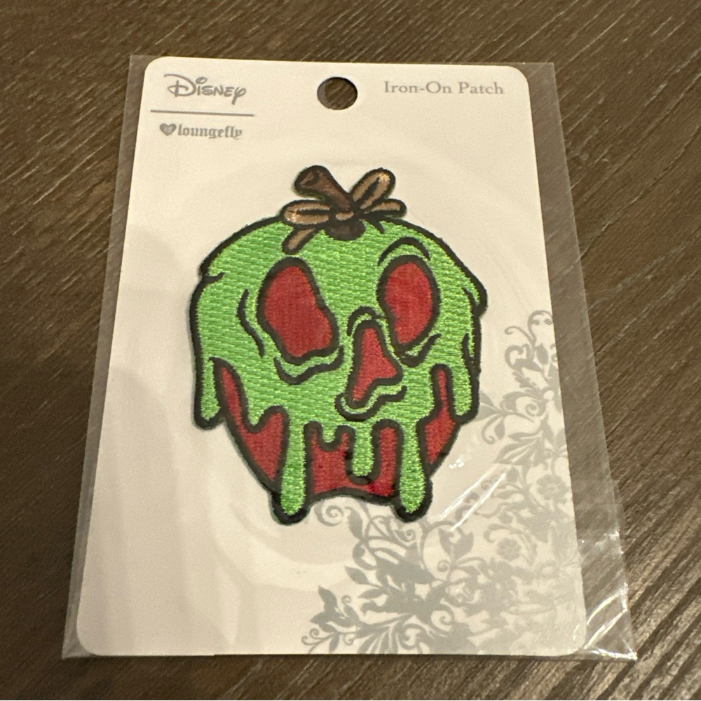 NEW Loungefly Disney Poison Apple Evil Queen‎ - Iron On 3" Embroidered Patch